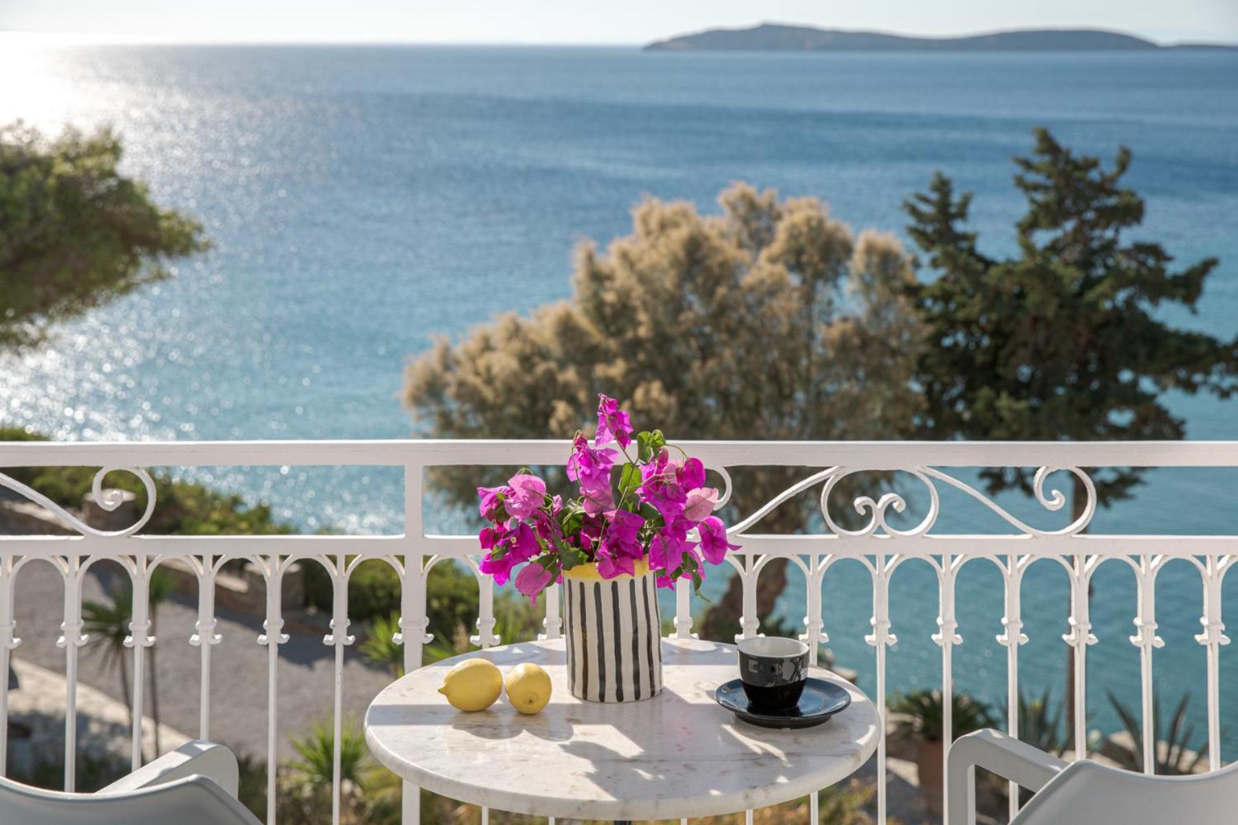Aneroussa Beach Hotel Bací Kültér fotó