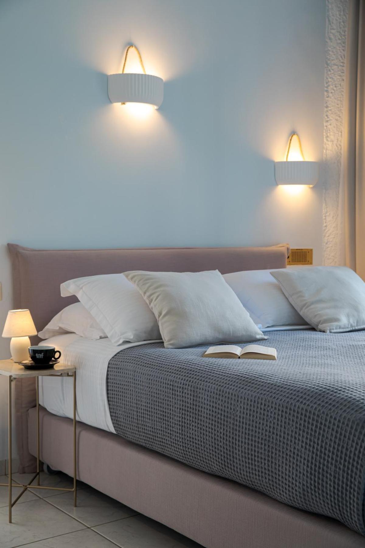 Aneroussa Beach Hotel Bací Kültér fotó