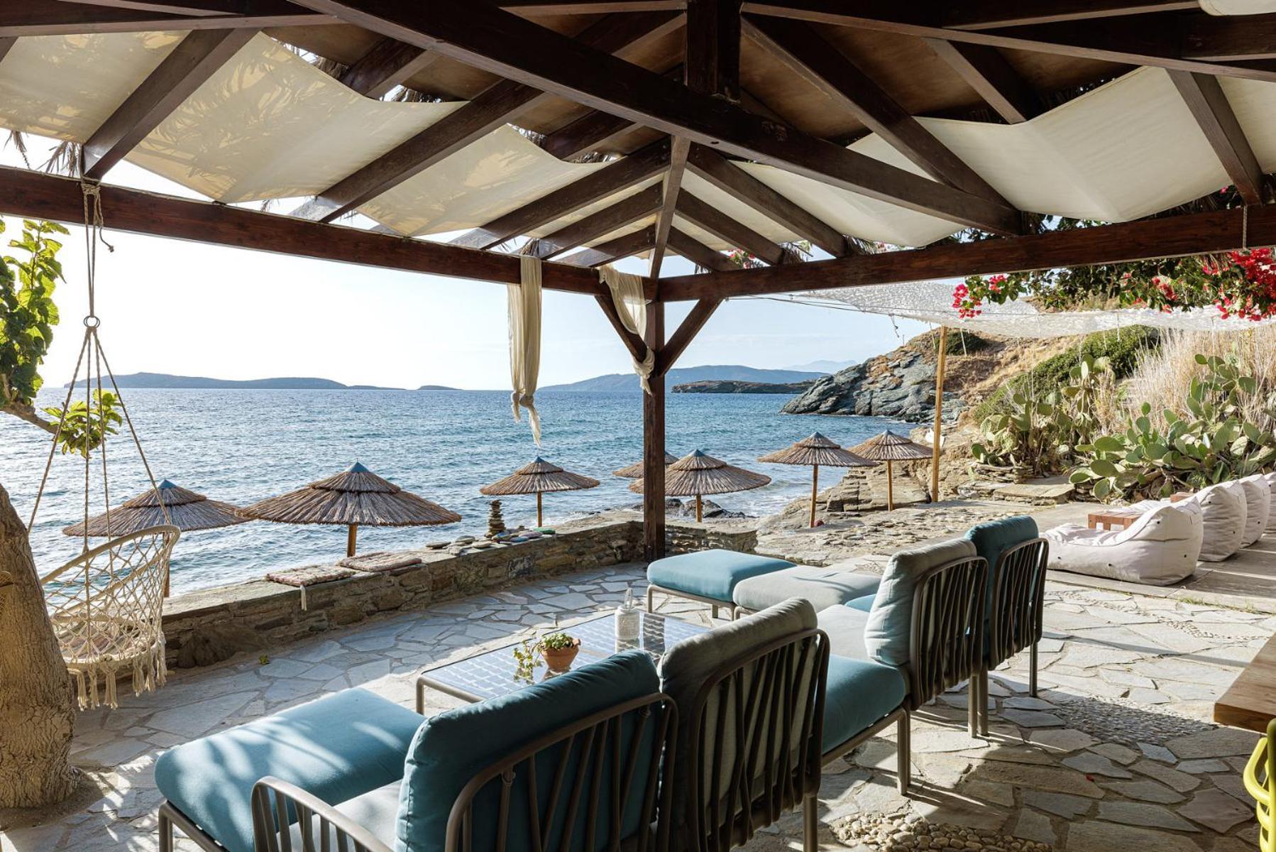 Aneroussa Beach Hotel Bací Kültér fotó