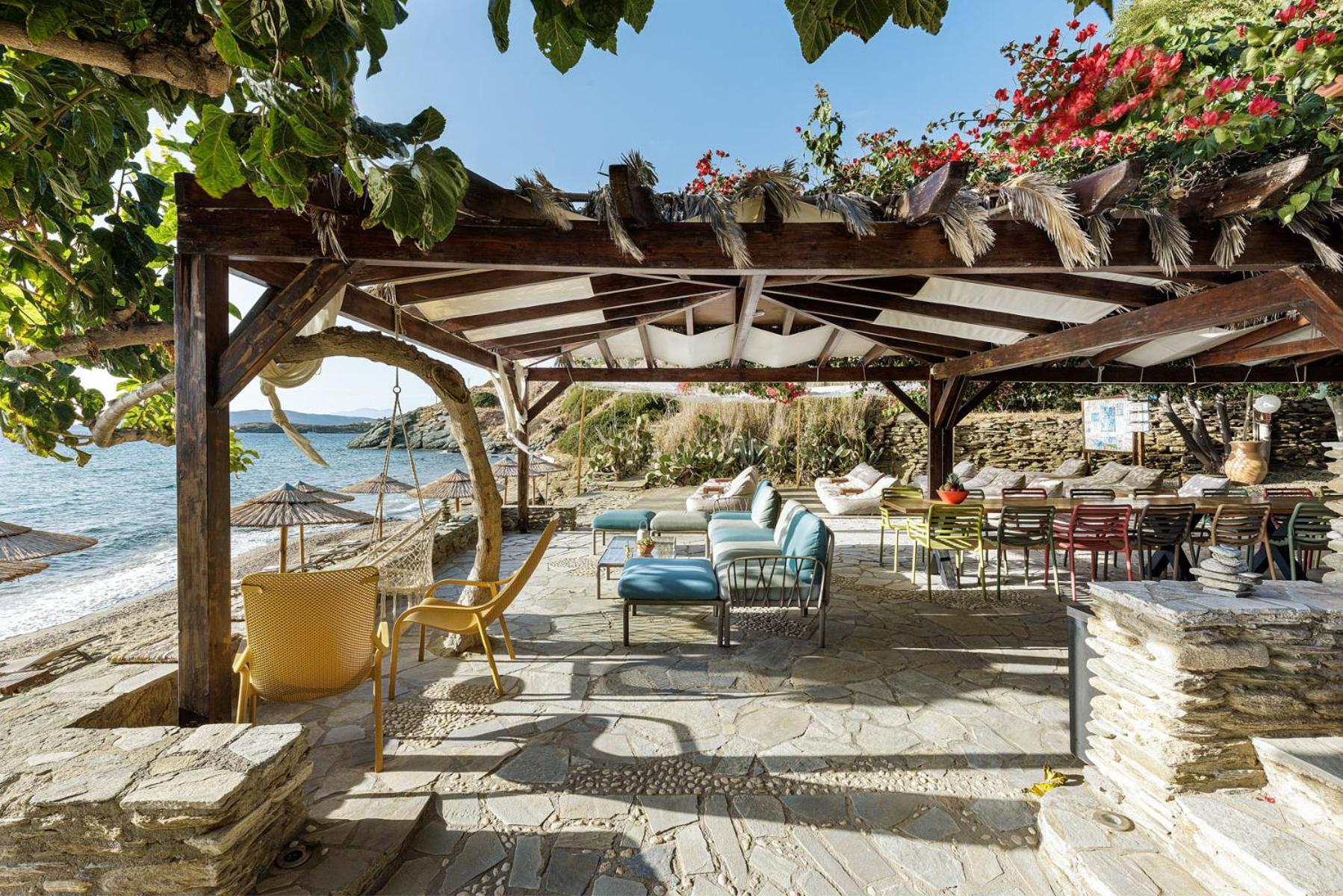 Aneroussa Beach Hotel Bací Kültér fotó