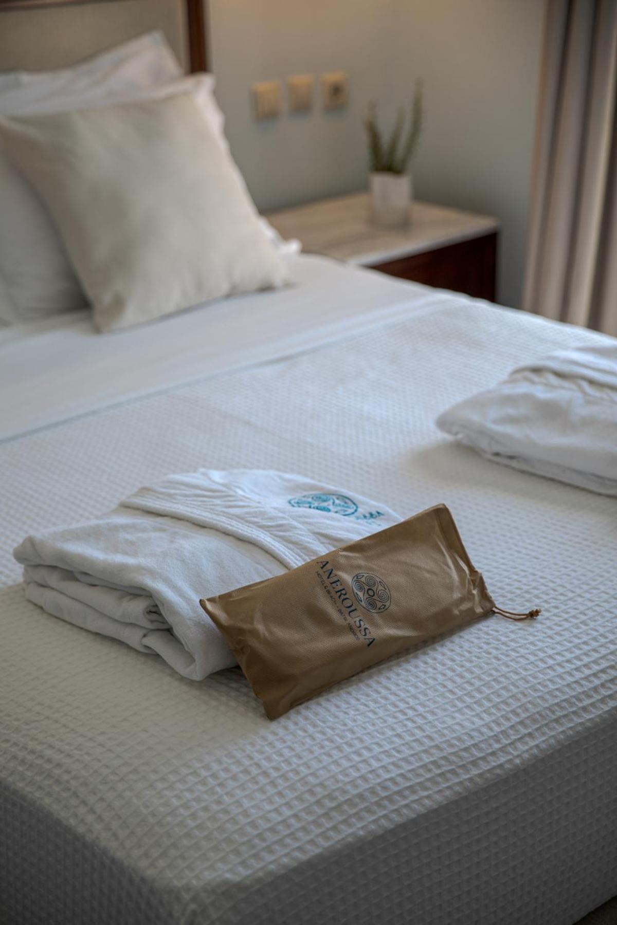 Aneroussa Beach Hotel Bací Kültér fotó