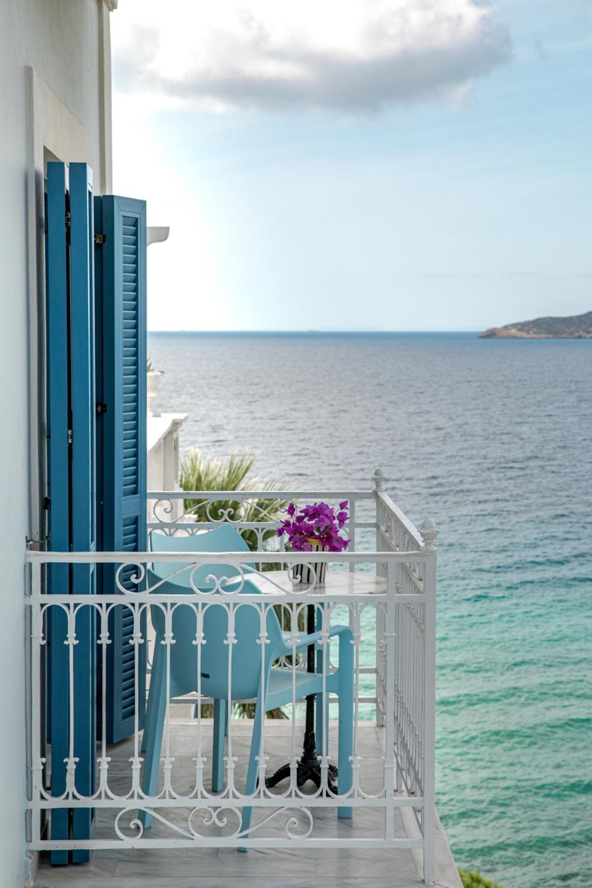 Aneroussa Beach Hotel Bací Kültér fotó