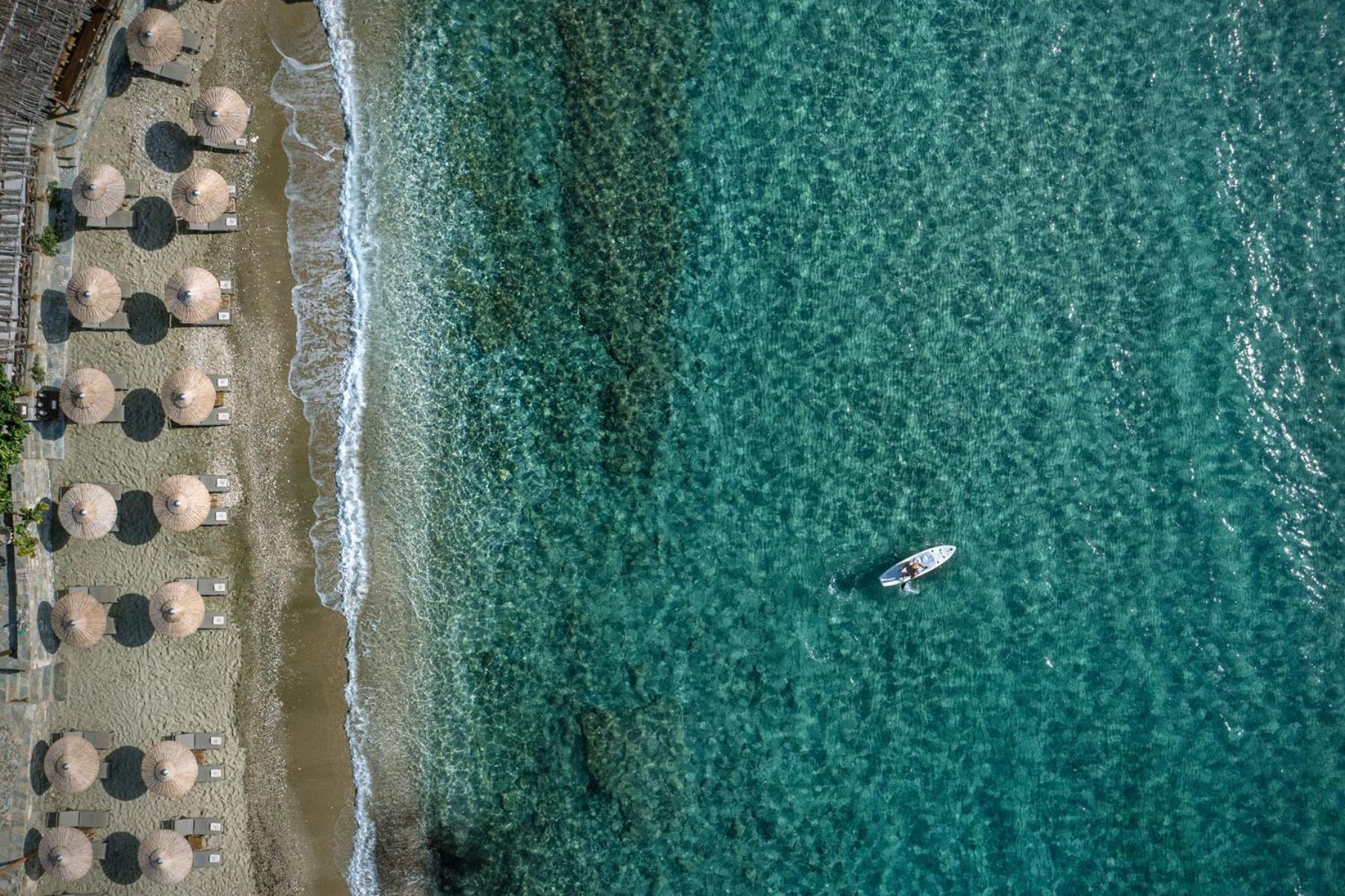 Aneroussa Beach Hotel Bací Kültér fotó